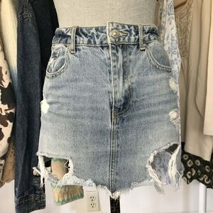 Forever 21 Light Blue Distressed Mini Skirt Womens Size 25 Inch Waist